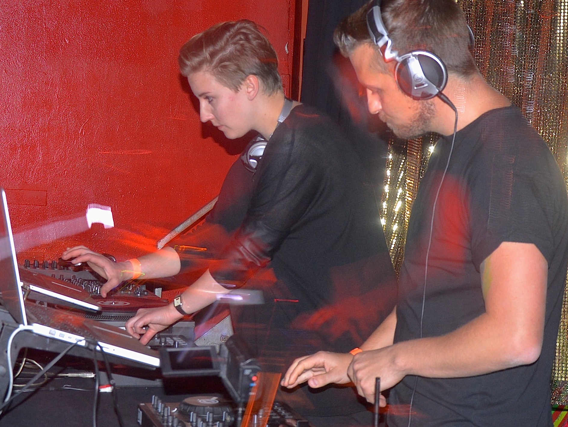 UnknownPleasures 0515 11