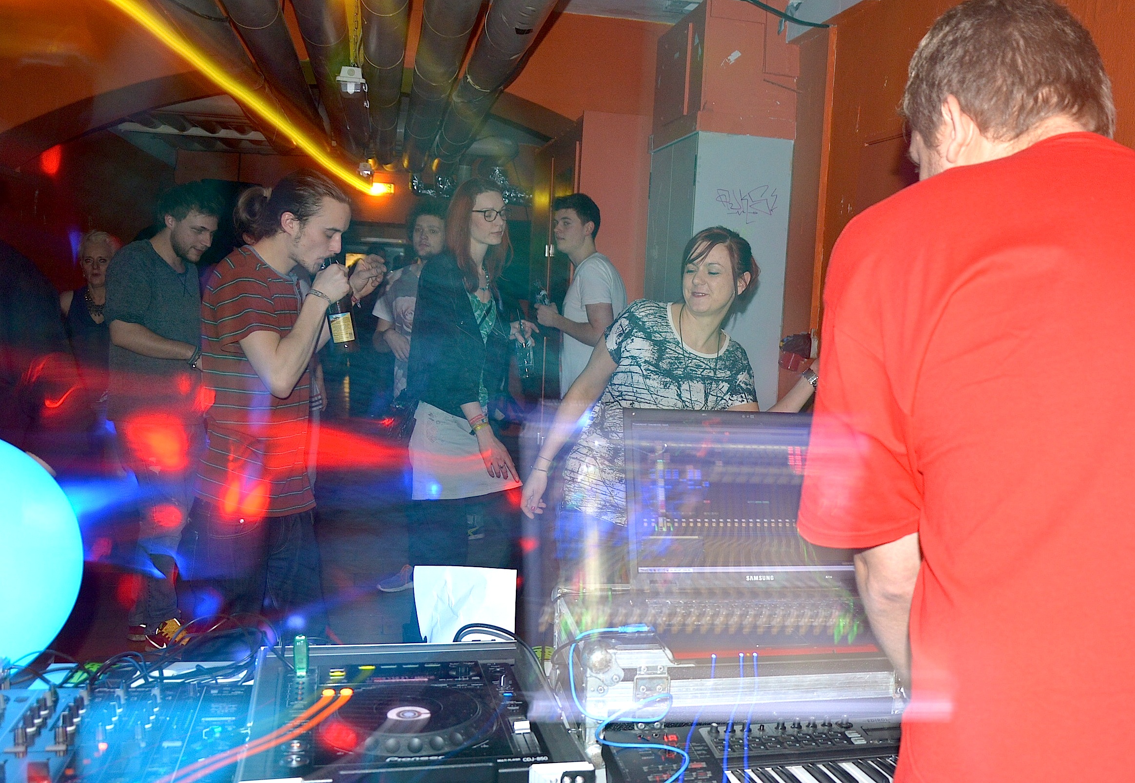 Beatwax CDrelease 0314 33